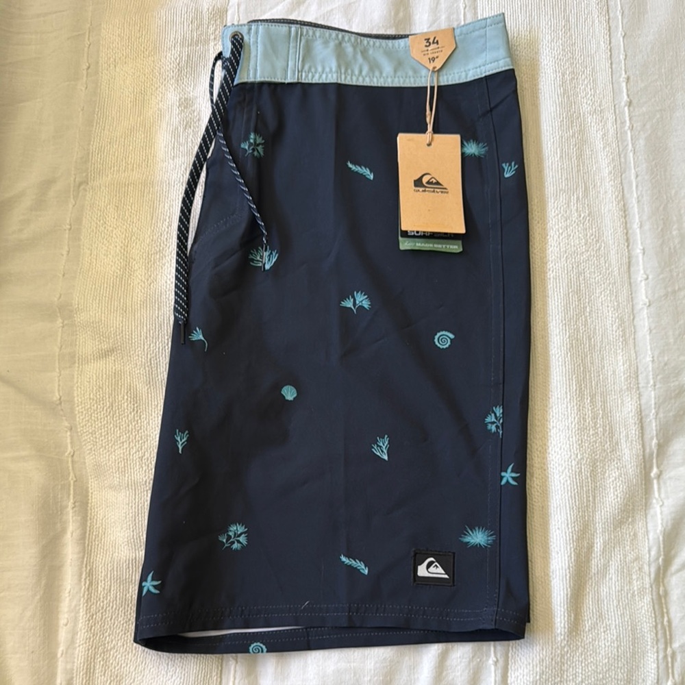 Quiksilver Dark Blue and Light Blue Ocean Theme Board Shorts